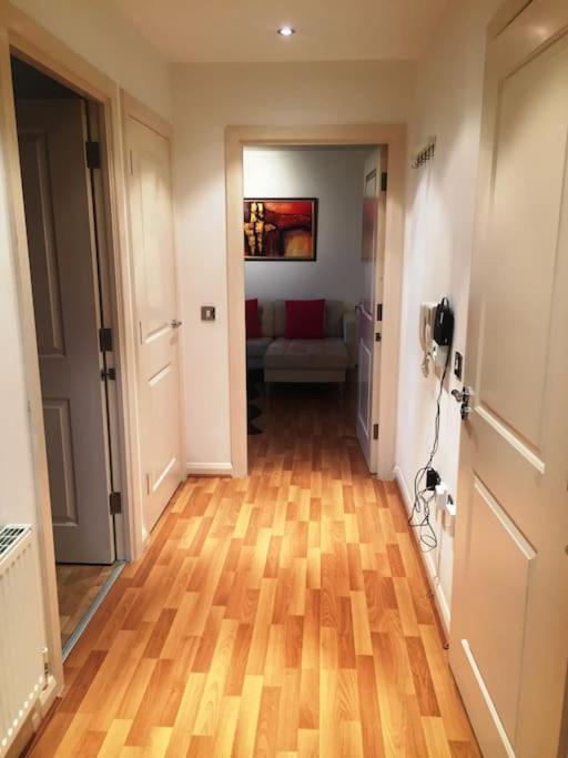 1 Bedroom Flat Near Excel, O2, Canary Wharf - Londra Exterior foto